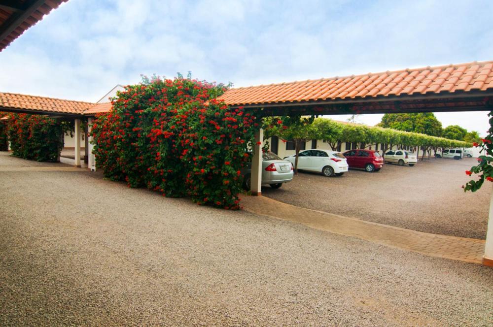 Mediterrâneo Park Hotel Três Lagoas Exterior foto